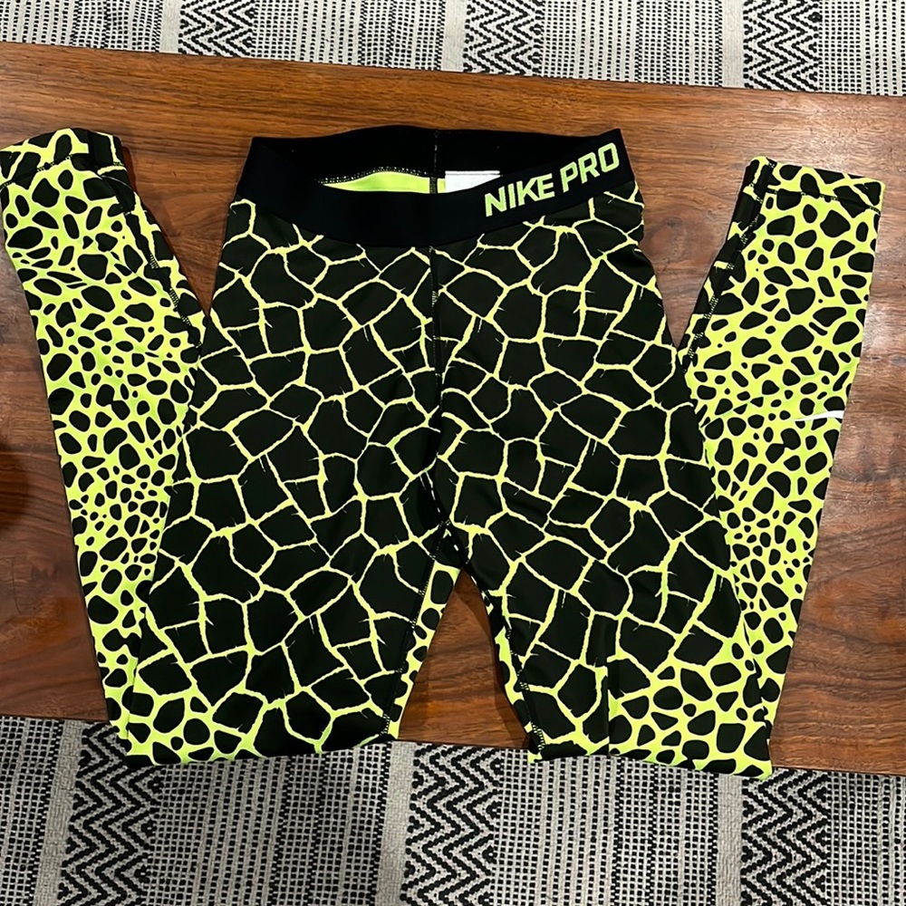 Nike pro leggings